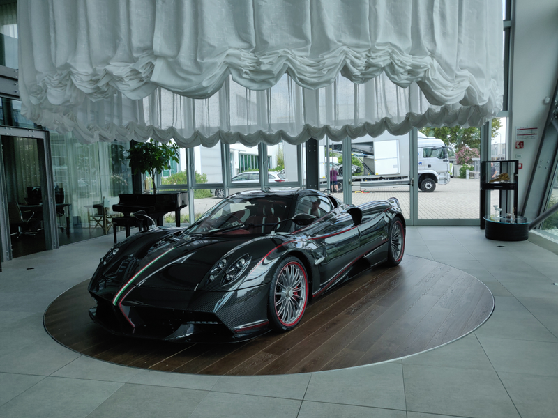 Illustration for article titled I went inside the Pagani factory